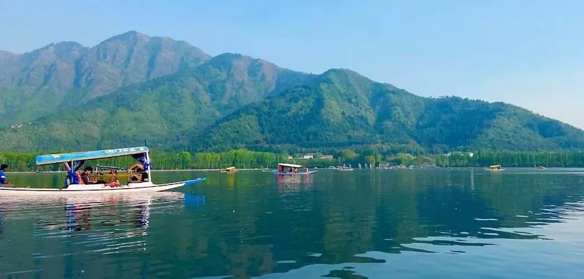 dal-lake-shikara-ride